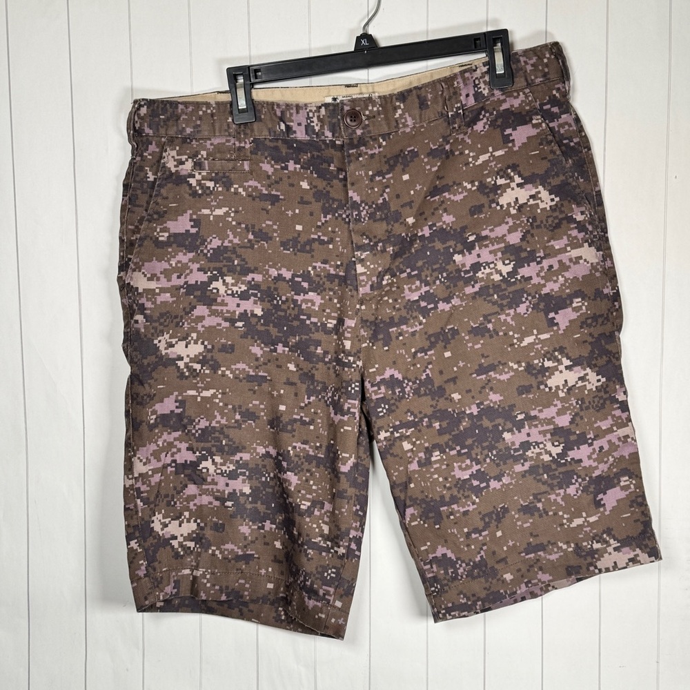 Islandia Digital Camo Shorts‎ Summer Casual Vacation Flat Front Brown/Purple 38